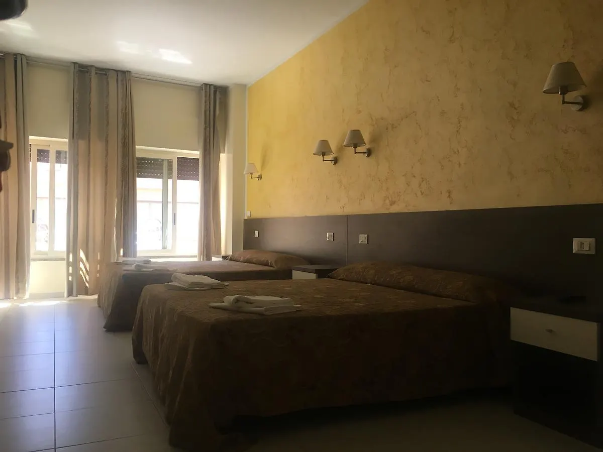 Tiburtina Hotel Holiday Roma 0*,